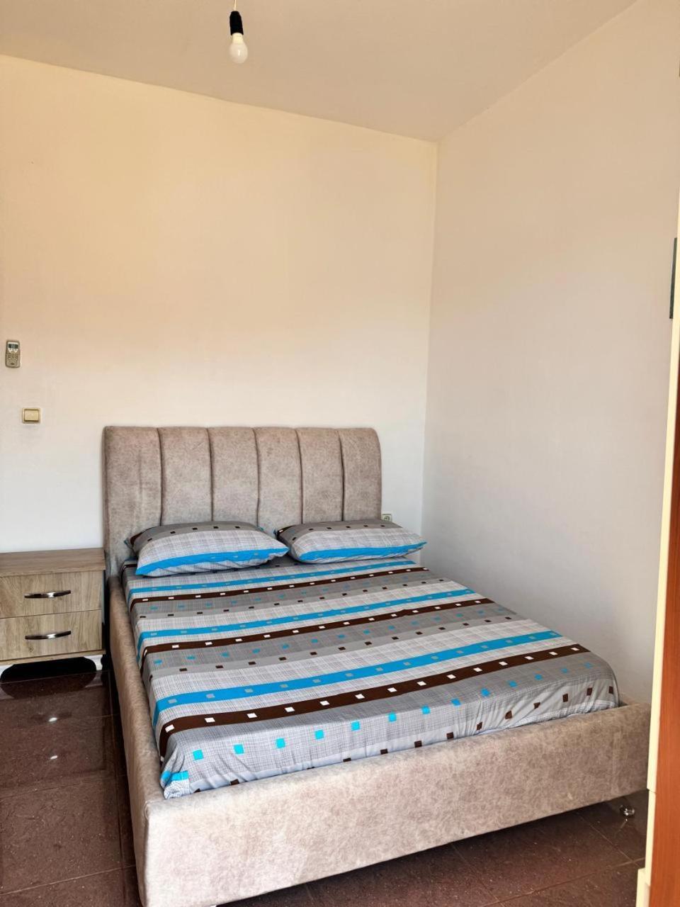 Beachfront Apartment Himarë Exterior foto