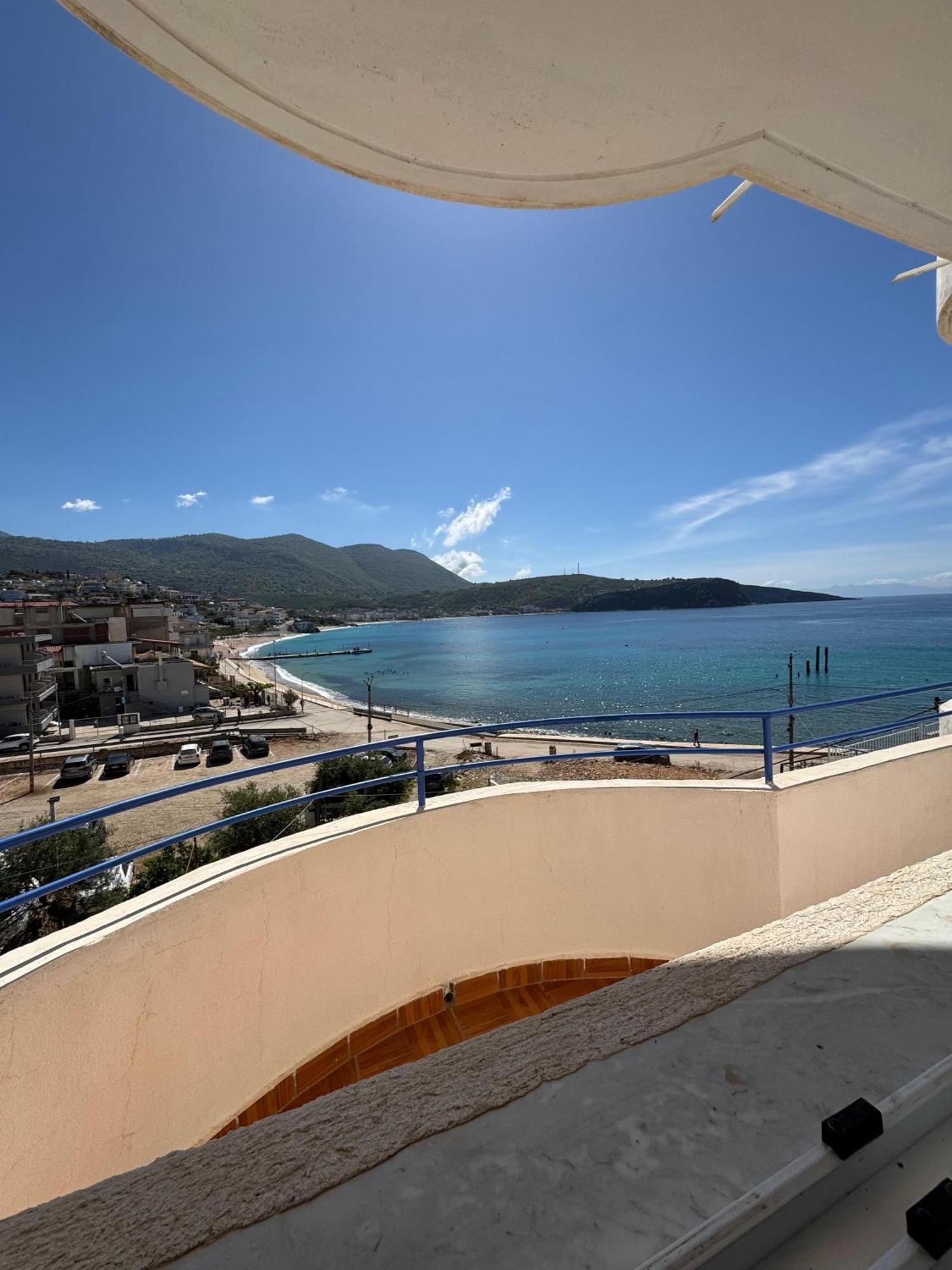 Beachfront Apartment Himarë Exterior foto